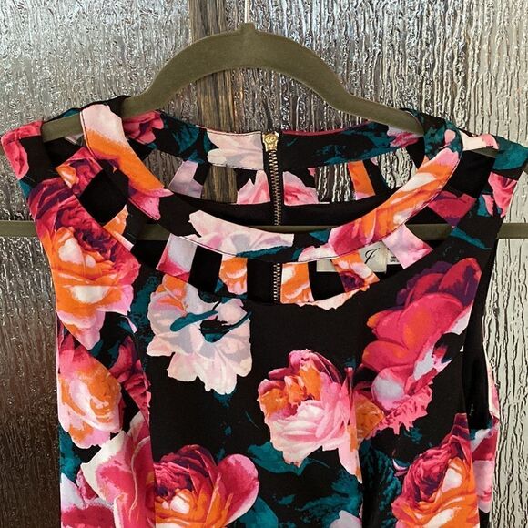 EUC Eliza J vintage floral dress in size 4. - Picture 2 of 4